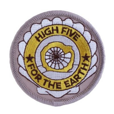 Geocaching Road Trip '15 Patch: High-Five for The Earth